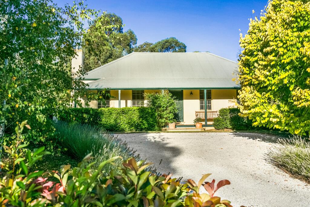 Macquarie Pass NSW Accommodation Mount Tamborine
