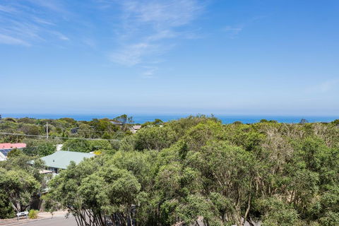 Sophisticated Contemporary Coastal Living With Sweeping Views In Cape Schanck - Accommodation Mount Tamborine 1