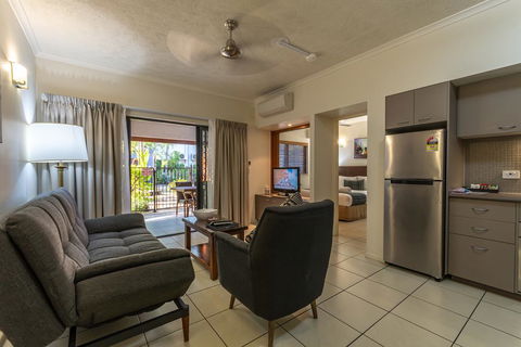 Southern Cross Atrium Apartments - Accommodation Mount Tamborine 3