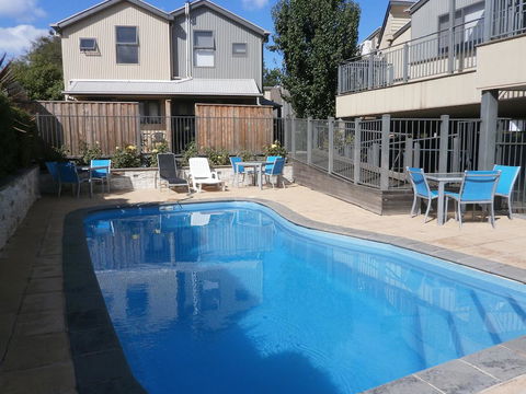 Sovereign Views Apartments - Accommodation Mount Tamborine 0