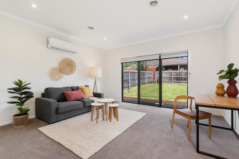 Spacious 4-Bed House With Parking And Backyard - Accommodation Mount Tamborine 3