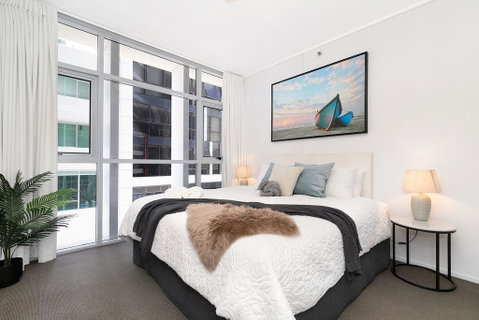 Spacious Executive 3 Bedroom - Brisbane CBD - Views - Pool - WIFI - Free Parking - Accommodation Mount Tamborine 2