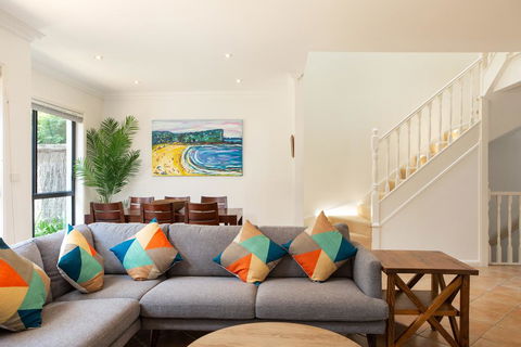 Spacious Home In The Heart Of Avalon Beach - Accommodation Mount Tamborine 1