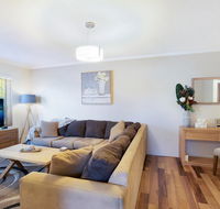 Spacious Renovated Apartment In Quiet Area - Accommodation Mount Tamborine