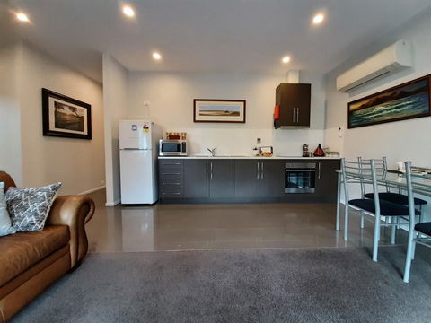 Spring Beach Garden Retreat - Accommodation Mount Tamborine 2