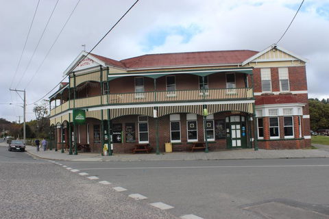 St Marys Hotel And Bistro - Accommodation Mount Tamborine 0