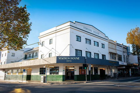 Station House Hotel - Accommodation Mount Tamborine 1