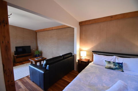 Studio 59 Holiday Home - Accommodation Mount Tamborine 3