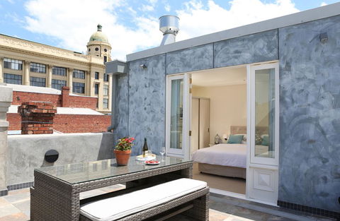 Studio 8 - Penthouse - Accommodation Mount Tamborine 2