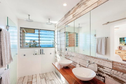Stunning Oceanview Retreat Between Beach And Bush - Accommodation Mount Tamborine 3