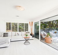 Stunning Oceanview Retreat Between Beach and Bush - Accommodation Mount Tamborine