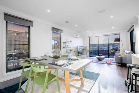 StylishTownhouse@Narre Warren/TrainStation/SC - Accommodation Mount Tamborine 3