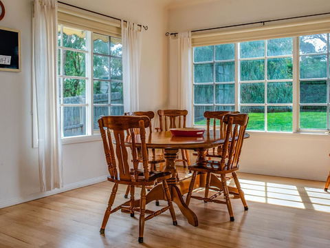 Summer Days - Accommodation Mount Tamborine 1