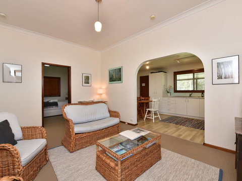 Summerfield Cottage - Hunter Valley, Renovated House In Central North Rothbury - Accommodation Mount Tamborine 3