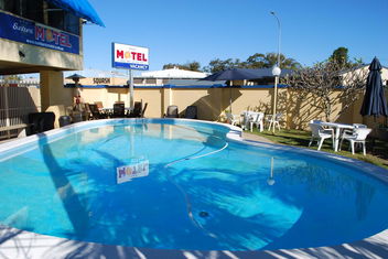 Sunburst Motel with Accommodation Mount Tamborine