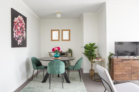 Sunny Apartment In Quiet And Green Neighbourhood - Accommodation Mount Tamborine 2