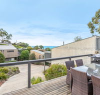 SUNRISE AT BREAKERS - Townhouse close to town - Accommodation Mount Tamborine