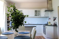 Book Daylesford Accommodation Vacations Accommodation Mount Tamborine Accommodation Mount Tamborine