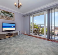 Sunset Towers Unit 2/25 Donald Street - Accommodation Mount Tamborine
