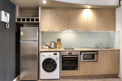 Sur La Plage - FREE WIFI & NETFLIX - Accommodation Mount Tamborine 3