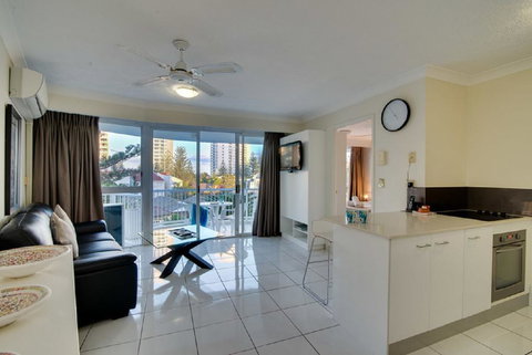 Surf Parade Resort - Accommodation Mount Tamborine 3