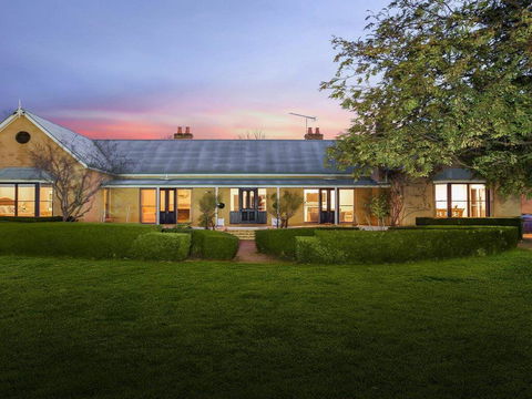Sutton Downs - Renovated Country Home On 100 Acres - Accommodation Mount Tamborine 0