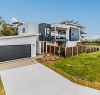 SWEEPING VIEWS - FREE WIFI  NETFLIX - PET FRIENDLY OUTSIDE ONLY - Accommodation Mount Tamborine