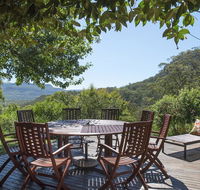 Taliesin - Beautiful 4 bedroom home with amazing views - Accommodation Mount Tamborine