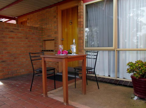 Tarra Motel - Accommodation Mount Tamborine 2