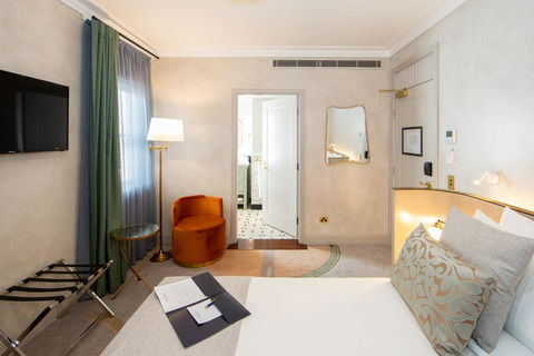 Tattersalls Hotel - Accommodation Mount Tamborine 1
