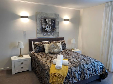 TERRACE LUX FULLY AIR 2 CAR FREE NETFLIX WIFI WINE - Accommodation Mount Tamborine 1