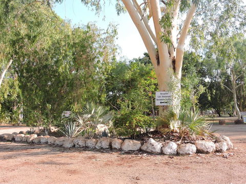 Territory Manor Motel & Caravan Park - Accommodation Mount Tamborine 2