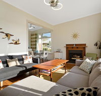 The 50's Beach House - Accommodation Mount Tamborine