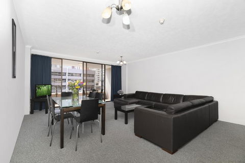 The Astor Apartments - Accommodation Mount Tamborine 1