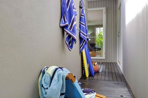 THE BEACH HOUSE - Accommodation Mount Tamborine 2