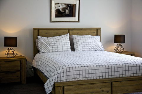 Penguin Beachfront Apartments - Accommodation Mount Tamborine 25