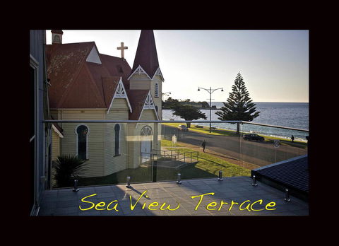 Penguin Beachfront Apartments - Accommodation Mount Tamborine 7