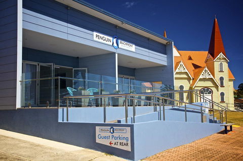 Penguin Beachfront Apartments - Accommodation Mount Tamborine 1