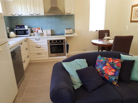 Birch Lane - Accommodation Mount Tamborine 33