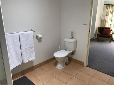 Oatlands Retreat - Accommodation Mount Tamborine 11