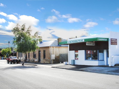 Oatlands Retreat - Accommodation Mount Tamborine 1