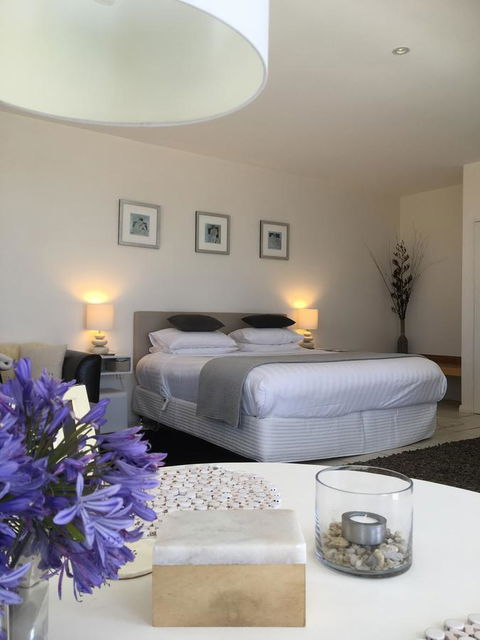 Saltwater - Absolute Oceanfront, Hot Tubs, Sauna, Fire Pits - Accommodation Mount Tamborine 3