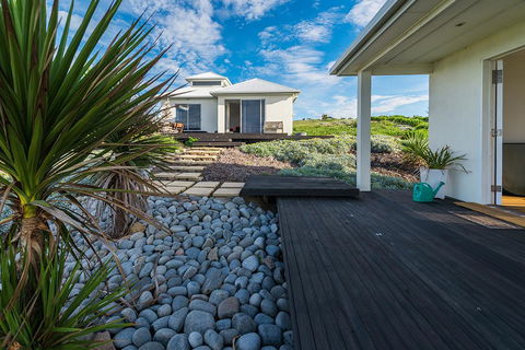 Saltwater - Absolute Oceanfront, Hot Tubs, Sauna, Fire Pits - Accommodation Mount Tamborine 13