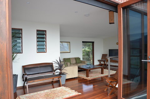 Yolla Beach House - Accommodation Mount Tamborine 6