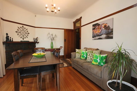Moonah Central Apartments - Accommodation Mount Tamborine 13