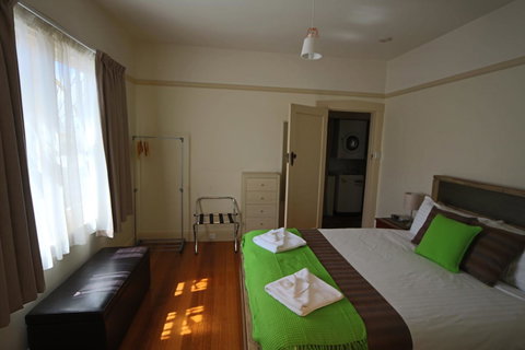 Moonah Central Apartments - Accommodation Mount Tamborine 6