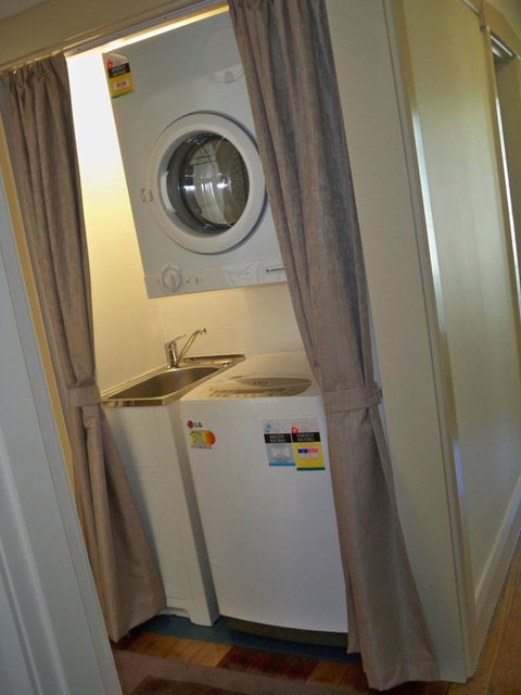 Moonah Central Apartments - Accommodation Mount Tamborine 36