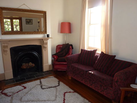 Eliza Cottage - Accommodation Mount Tamborine 1