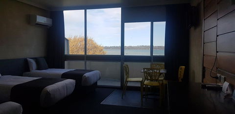 Bayside Hotel - Accommodation Mount Tamborine 5