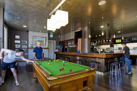 Deloraine Hotel - Accommodation Mount Tamborine 11